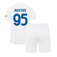 Dres Inter Milan Alessandro Bastoni #95 Preč pre deti 2023-24 Krátky Rukáv (+ trenírky)